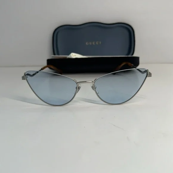 NEW Gucci GG1006S Cat Eye Sunglasses – Silver & Light Blue - Picture 4 of 11